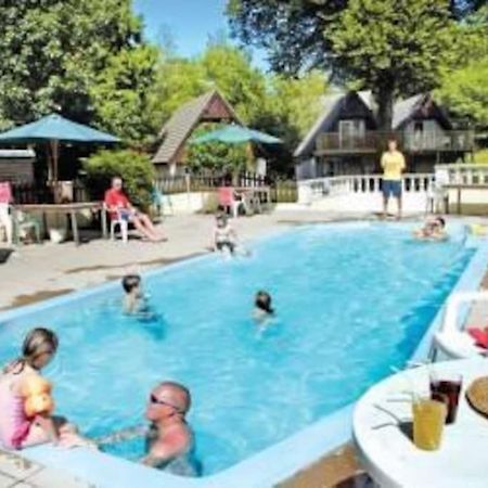 3 Bedroom Lodge With Hot Tub On Lovely Quiet Holiday Park In Cornwall Gunnislake 外观 照片
