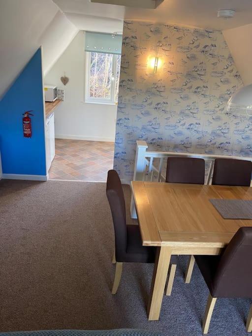3 Bedroom Lodge With Hot Tub On Lovely Quiet Holiday Park In Cornwall Gunnislake 外观 照片