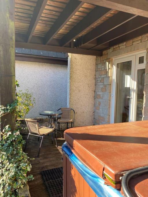 3 Bedroom Lodge With Hot Tub On Lovely Quiet Holiday Park In Cornwall Gunnislake 外观 照片